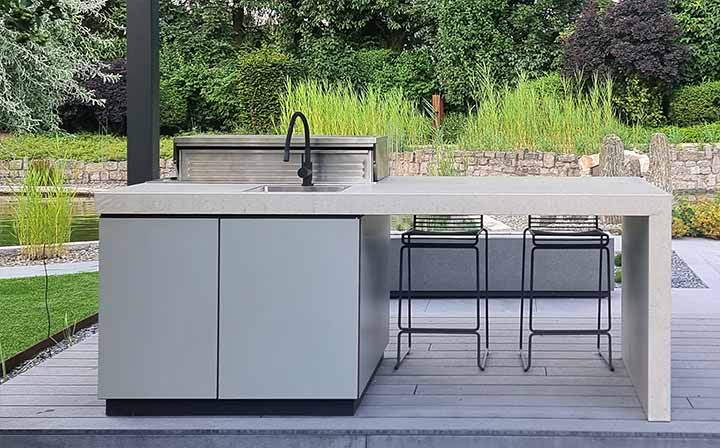 Outdoor-Kitchen